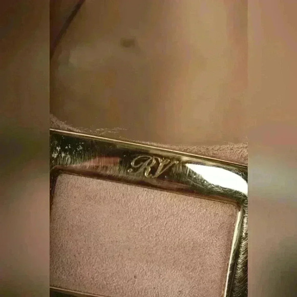 ROGER VIVIER Pink Blush Soft  Suede Belle Gold Buckle Shoes 38.5EU 8.5US France - Picture 5 of 8
